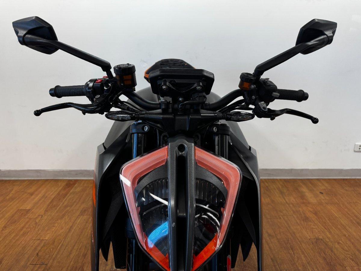 2018 KTM 1290 SUPER DUKE R SPORTS