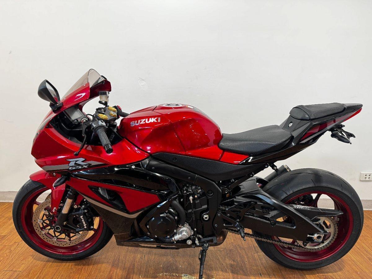 2025 SUZUKI GSX-R1000R SPORTS