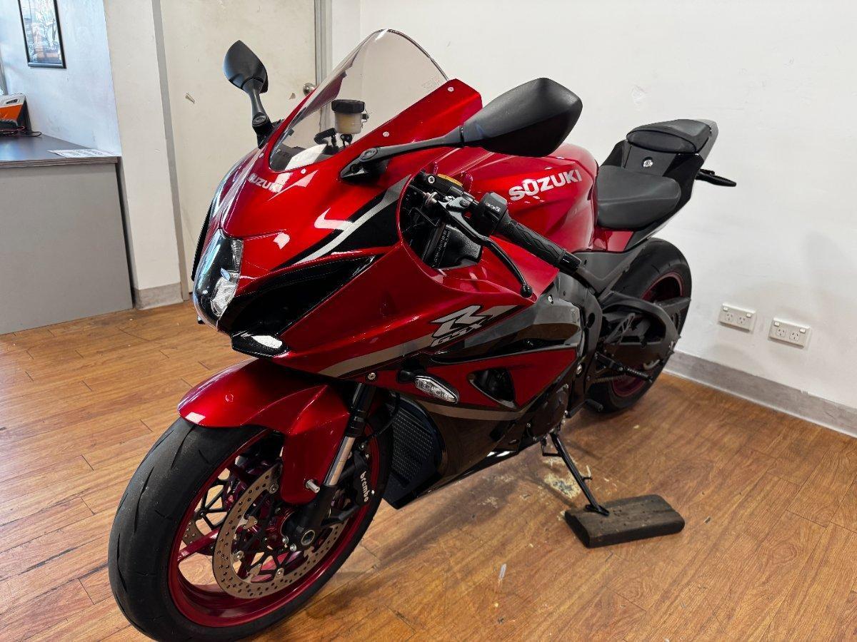 2025 SUZUKI GSX-R1000R SPORTS