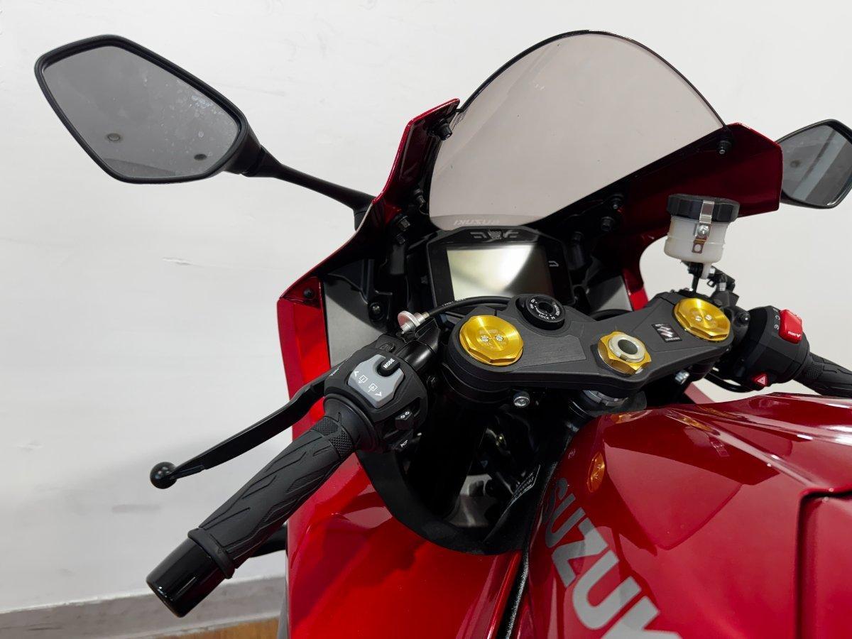 2025 SUZUKI GSX-R1000R SPORTS