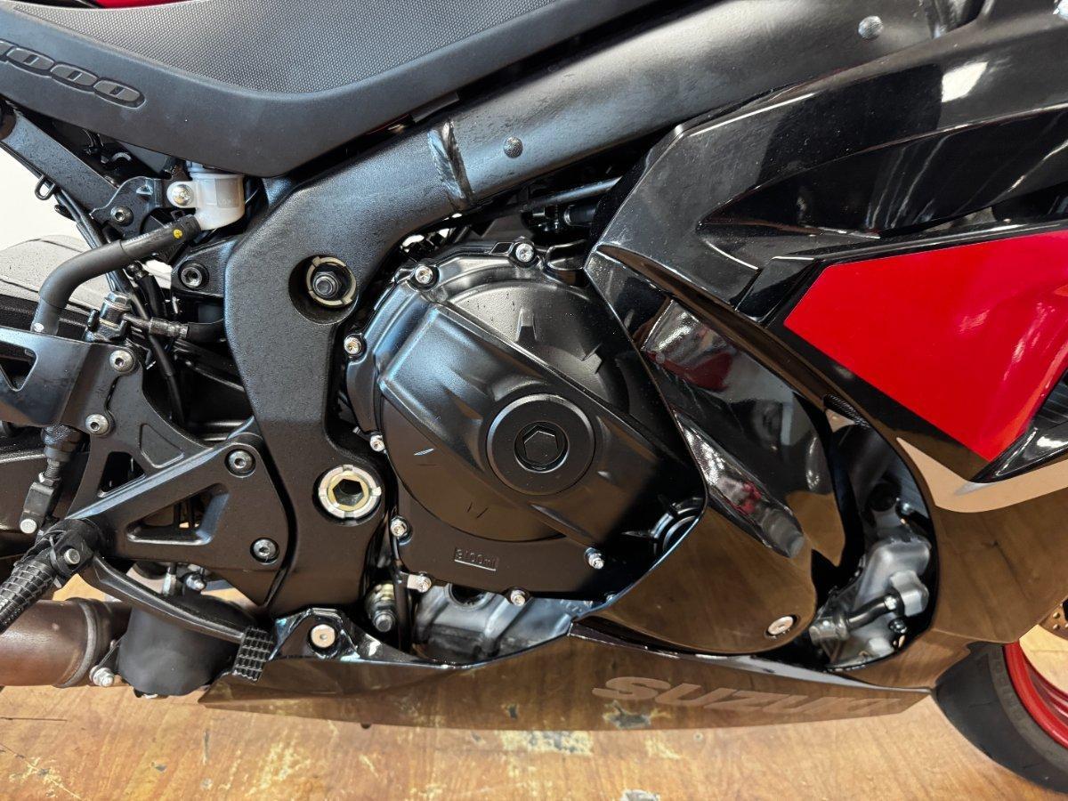 2025 SUZUKI GSX-R1000R SPORTS