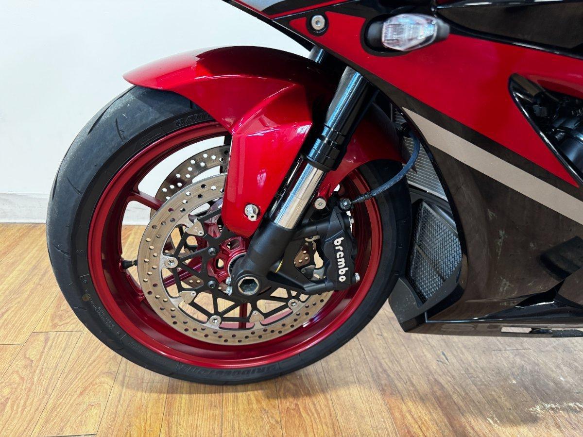 2025 SUZUKI GSX-R1000R SPORTS