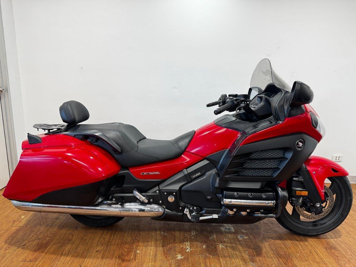 2013 HONDA GL1800 GOLDWING ROAD