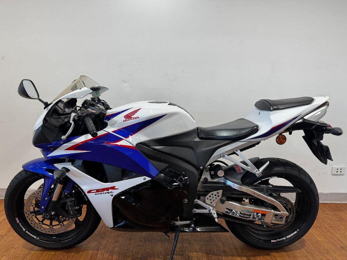 2011 HONDA CBR600RR SPORTS