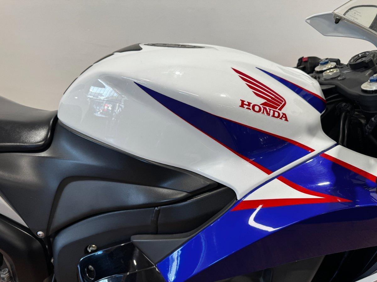 2011 HONDA CBR600RR SPORTS