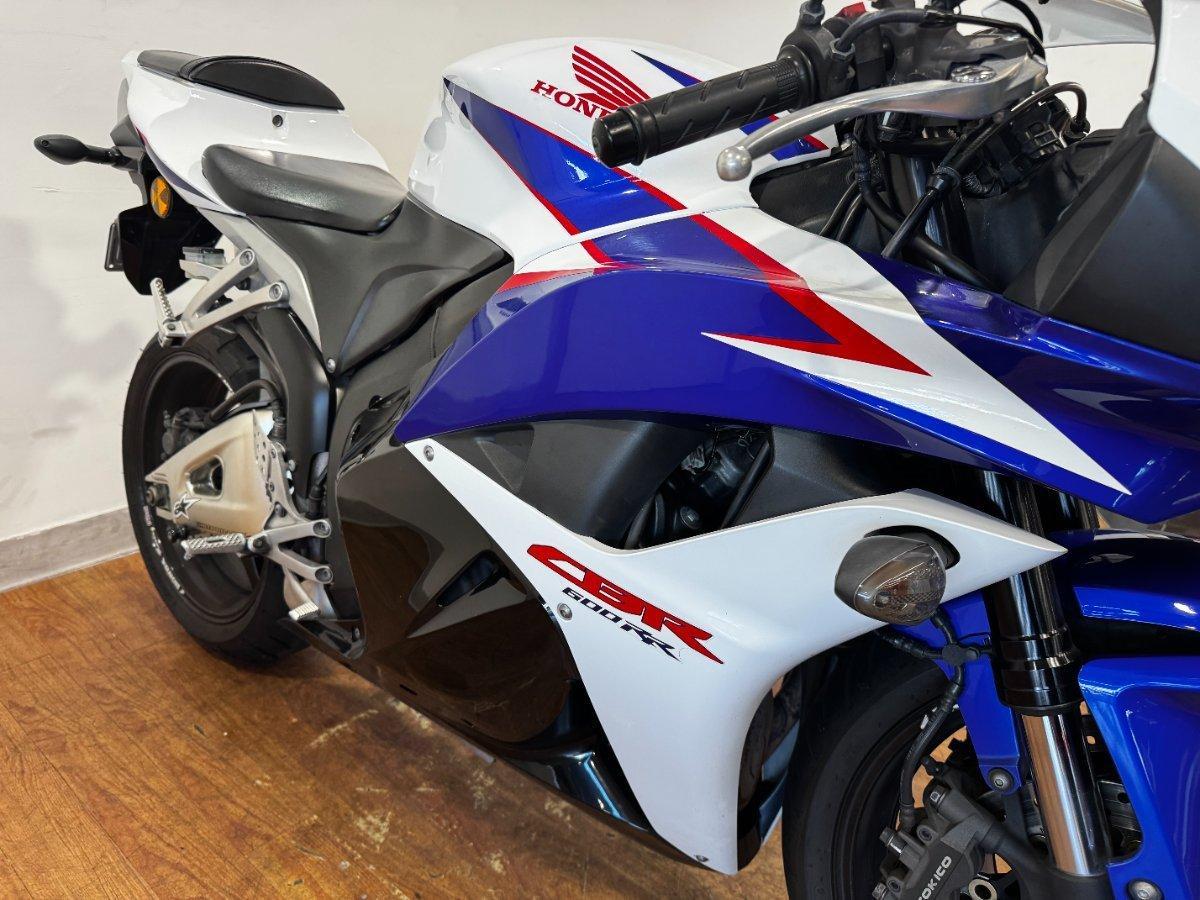 2011 HONDA CBR600RR SPORTS