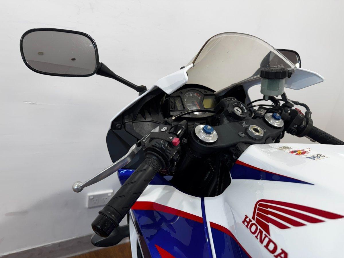 2011 HONDA CBR600RR SPORTS