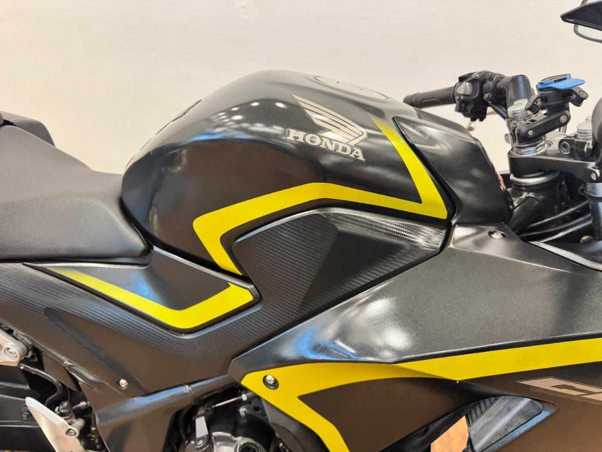 2015 HONDA CBR300R (ABS) ROAD