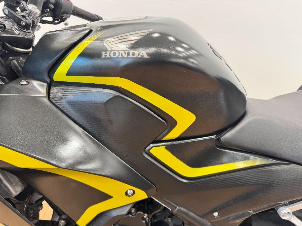 2015 HONDA CBR300R (ABS) ROAD