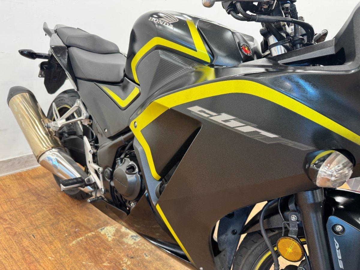 2015 HONDA CBR300R (ABS) ROAD