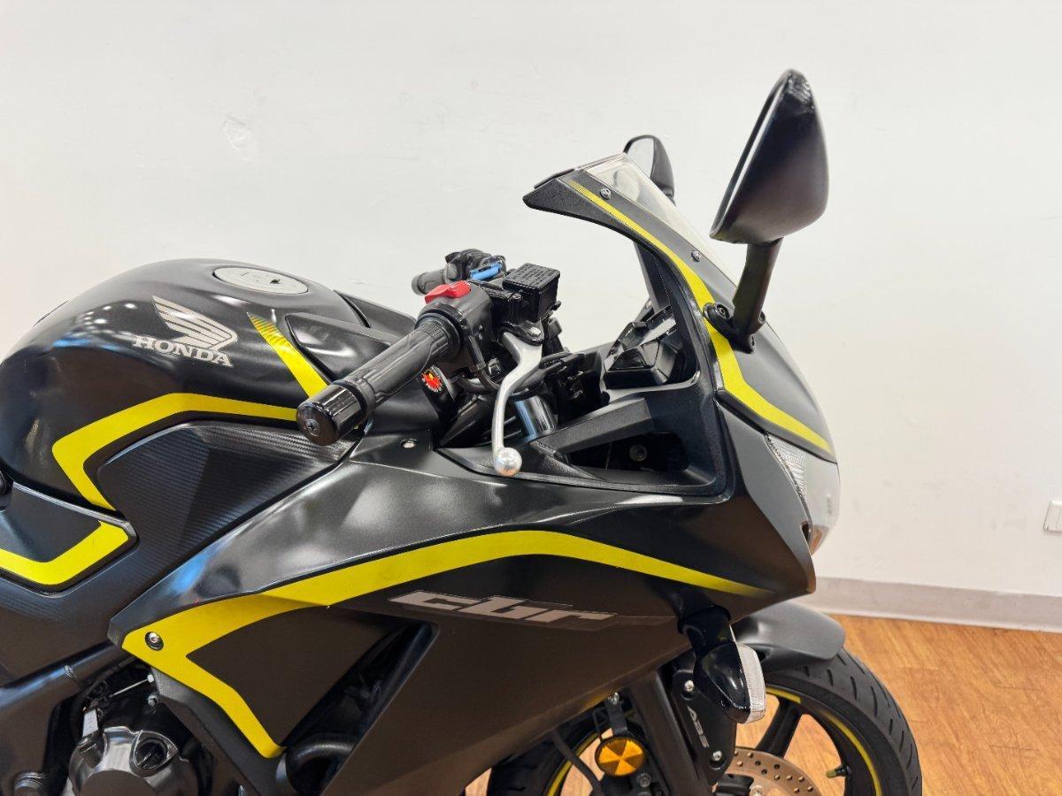 2015 HONDA CBR300R (ABS) ROAD