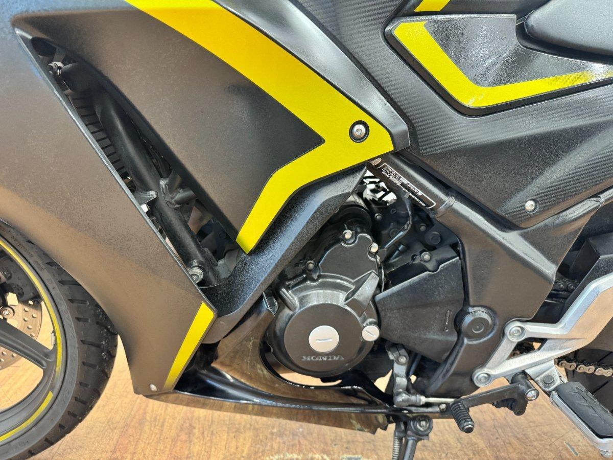 2015 HONDA CBR300R (ABS) ROAD