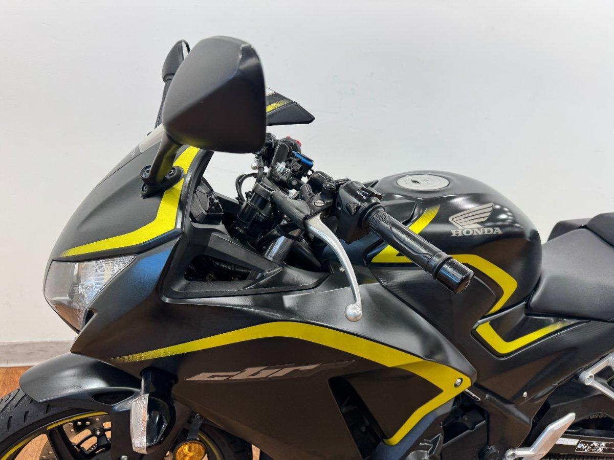 2015 HONDA CBR300R (ABS) ROAD