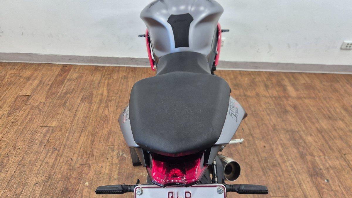 2014 TRIUMPH STREET TRIPLE R ROAD