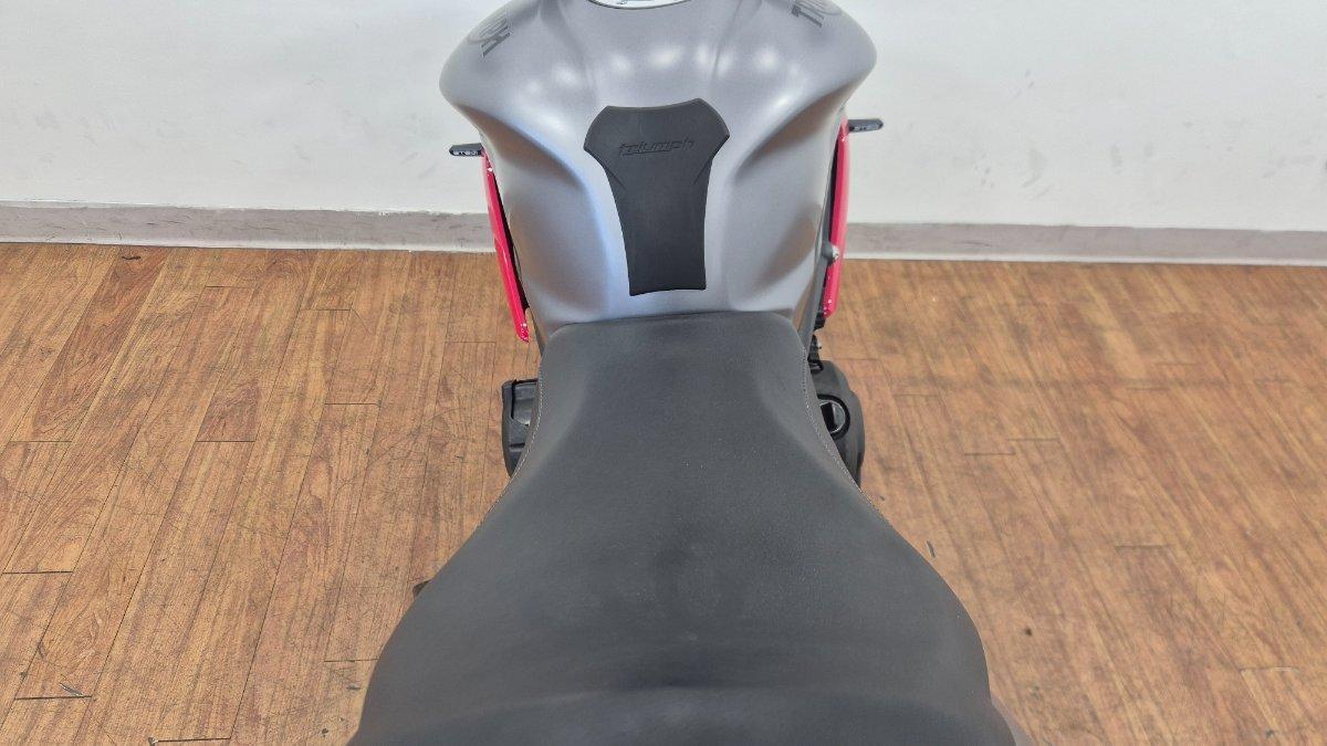 2014 TRIUMPH STREET TRIPLE R ROAD