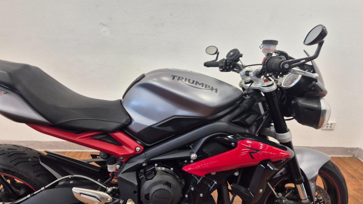 2014 TRIUMPH STREET TRIPLE R ROAD