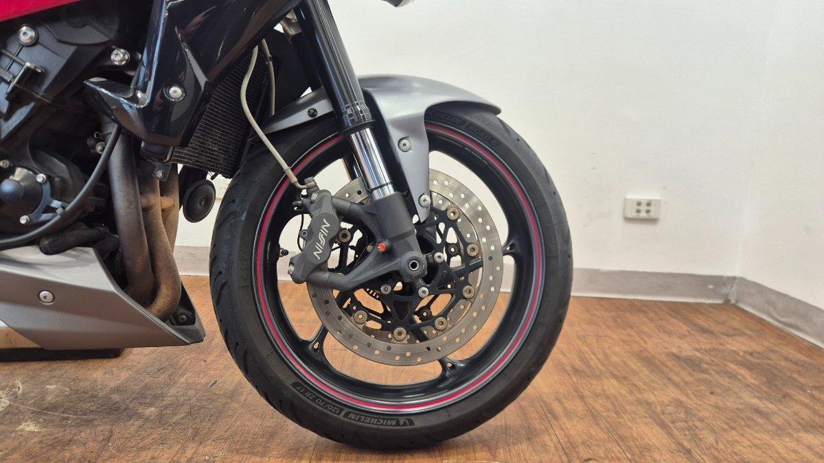 2014 TRIUMPH STREET TRIPLE R ROAD