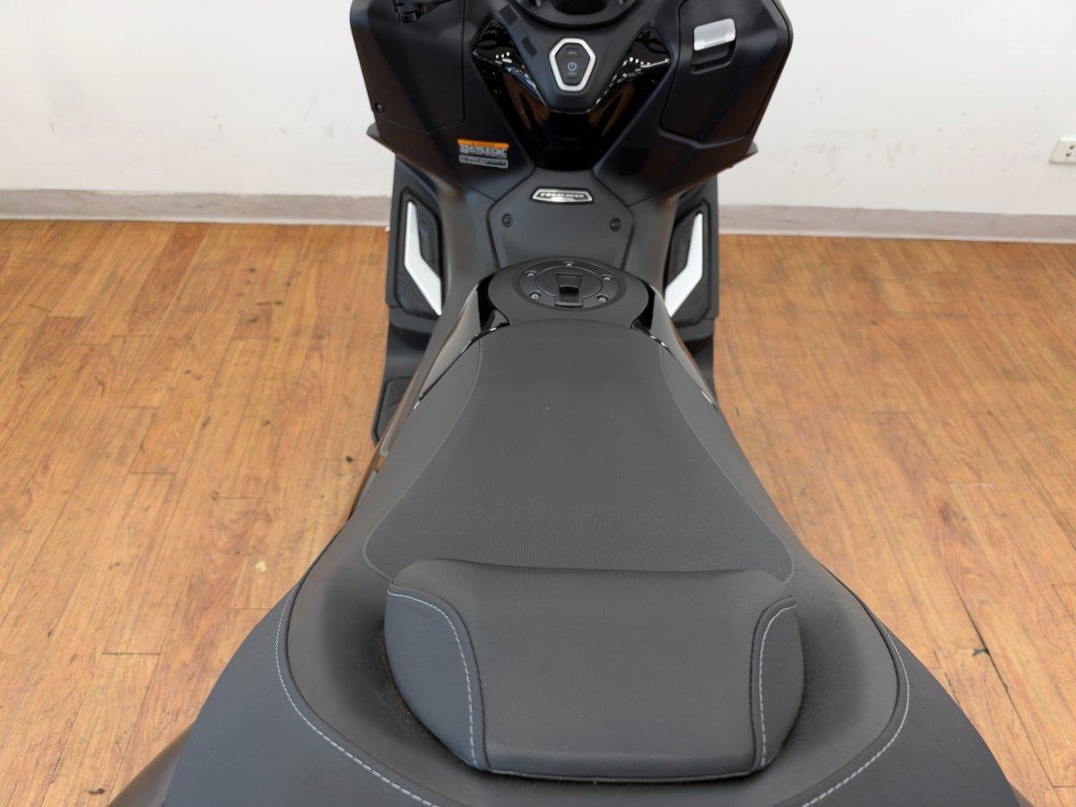 2026 YAMAHA TMAX 560 TECH MAX SCOOTER