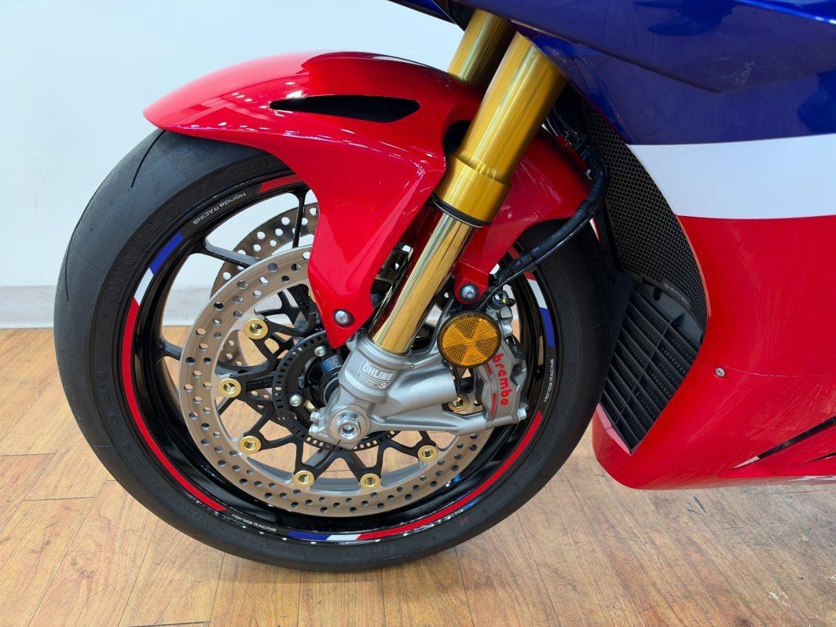 2024 HONDA CBR1000RR-R SP (FIREBLADE) ABS SPORTS