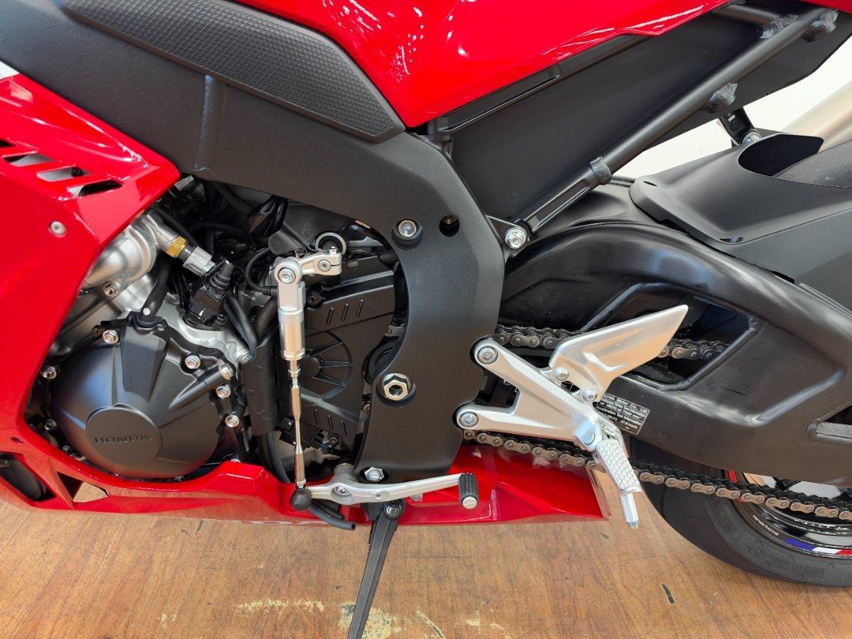 2024 HONDA CBR1000RR-R SP (FIREBLADE) ABS SPORTS