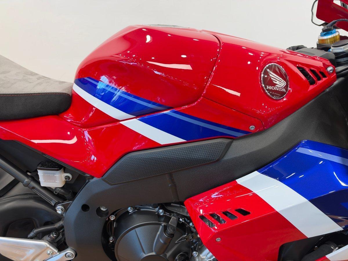 2024 HONDA CBR1000RR-R SP (FIREBLADE) ABS SPORTS
