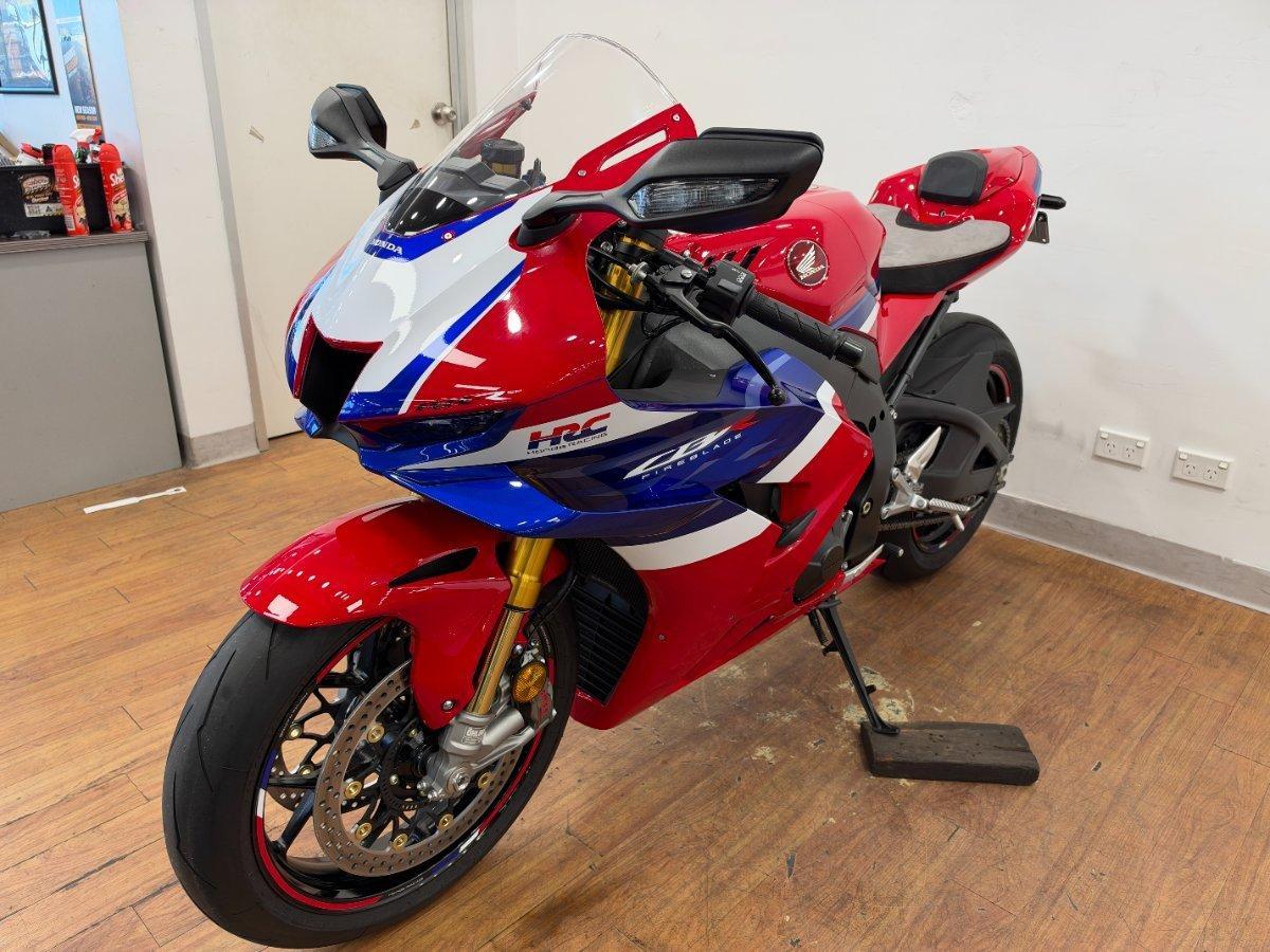 2024 HONDA CBR1000RR-R SP (FIREBLADE) ABS SPORTS