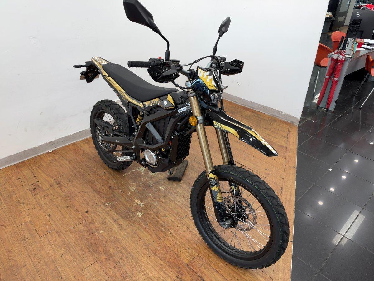2025 SUR-RON ULTRA BEE T TRAIL