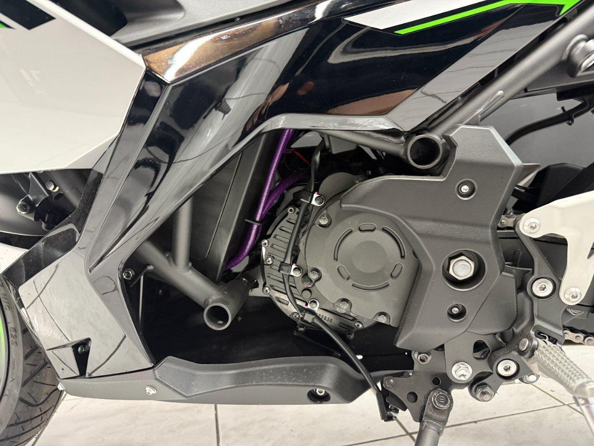 2024 KAWASAKI NINJA e-1 ROAD