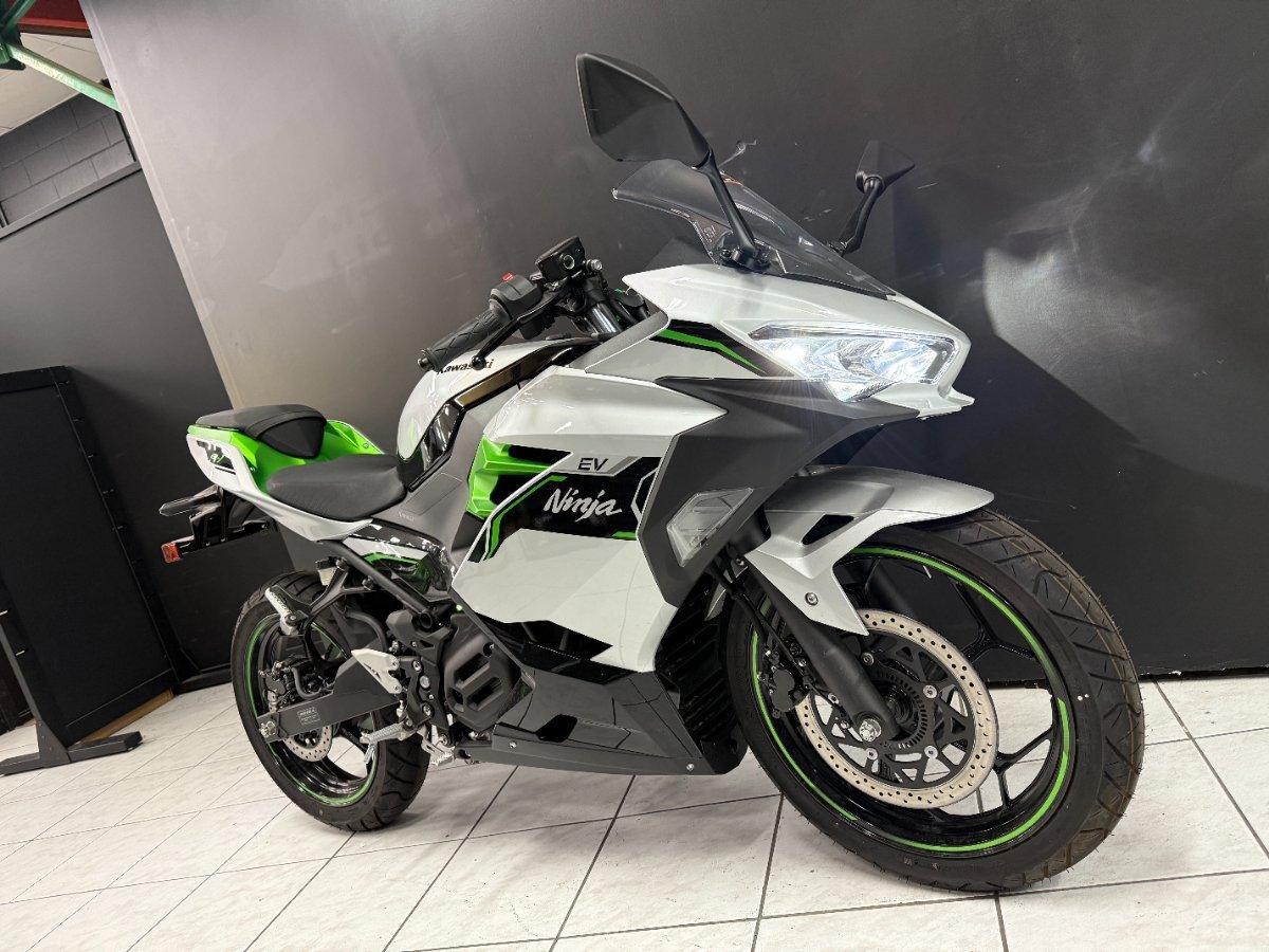 2024 KAWASAKI NINJA e-1 ROAD