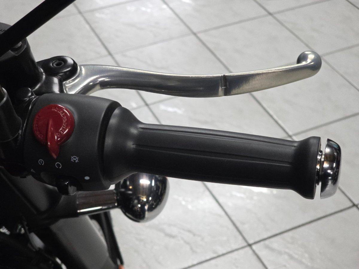 2025 ROYAL ENFIELD (SEE ALSO ENFIELD) BULLET 350 ROAD