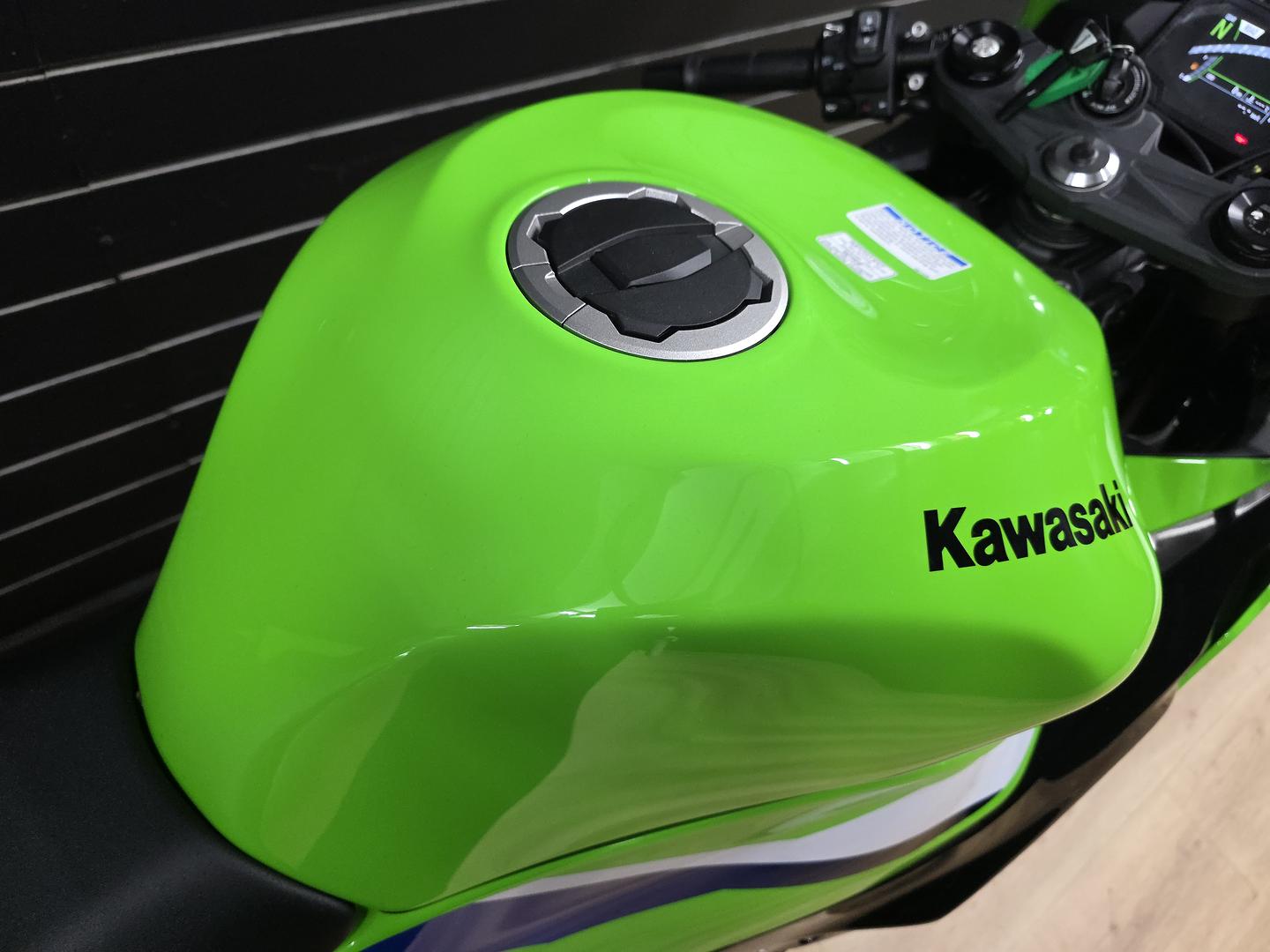 2026 KAWASAKI NINJA ZX-6R (636) SPORTS