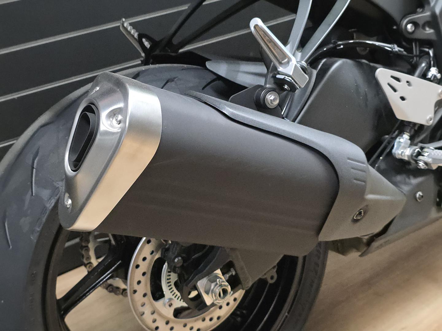 2026 KAWASAKI NINJA ZX-6R (636) SPORTS