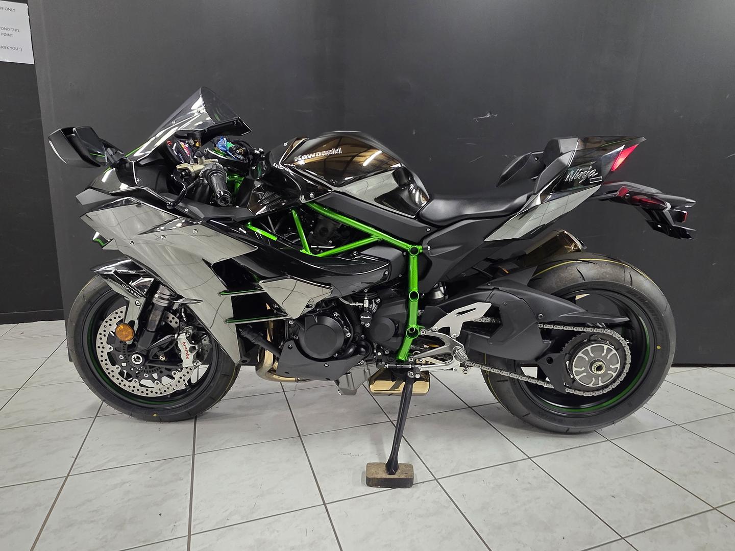 2025 KAWASAKI NINJA H2 SPORTS