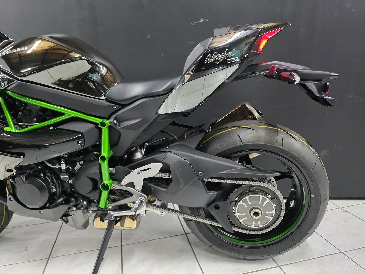 2025 KAWASAKI NINJA H2 SPORTS