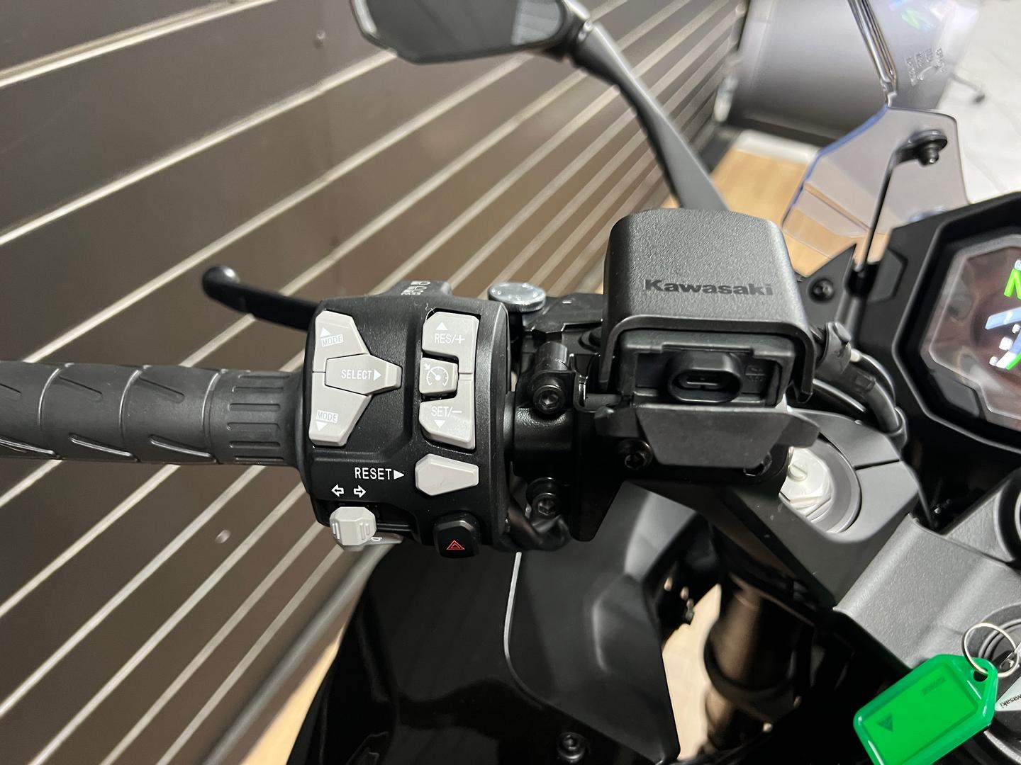 2026 KAWASAKI NINJA 1100SX SPORTS