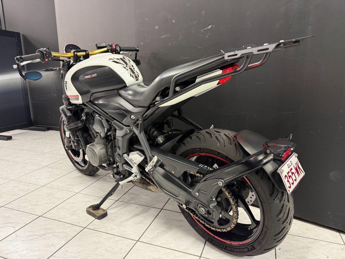 2022 TRIUMPH TRIDENT TRIDENT 660 MANUAL