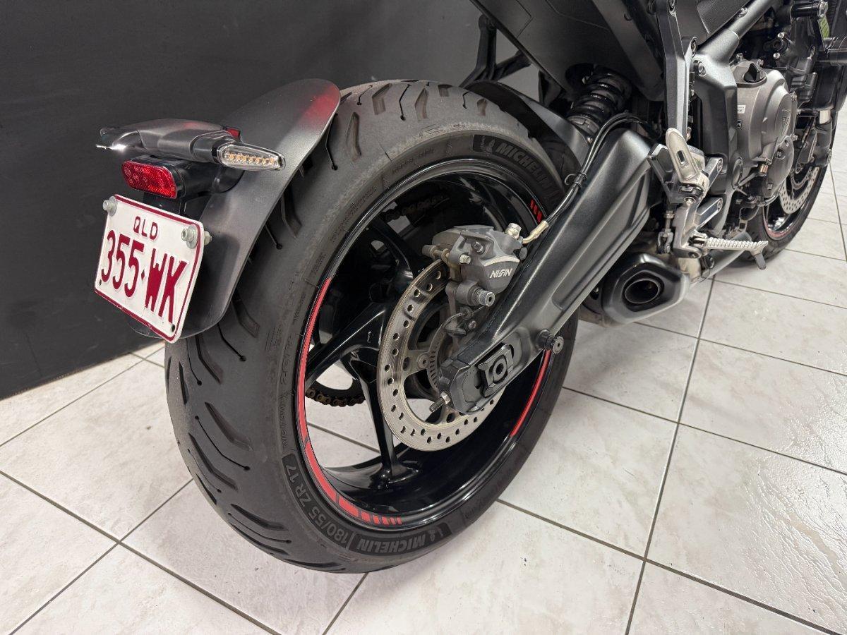 2022 TRIUMPH TRIDENT TRIDENT 660 MANUAL