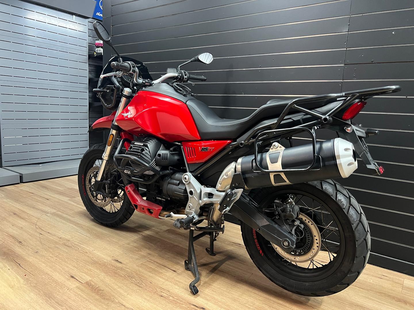 2020 MOTO GUZZI V85 TT DUAL SPORTS