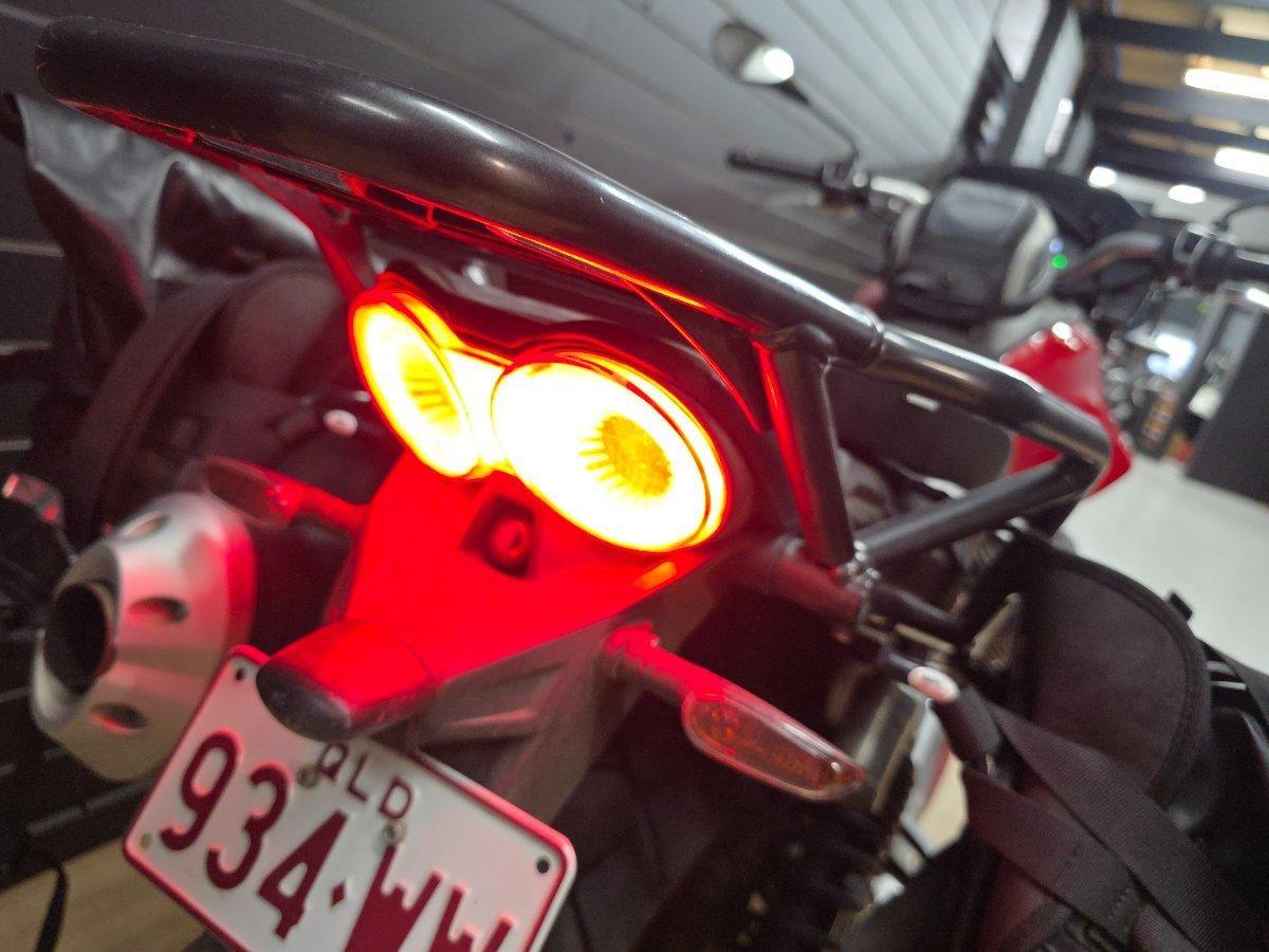2020 MOTO GUZZI V85 TT DUAL SPORTS