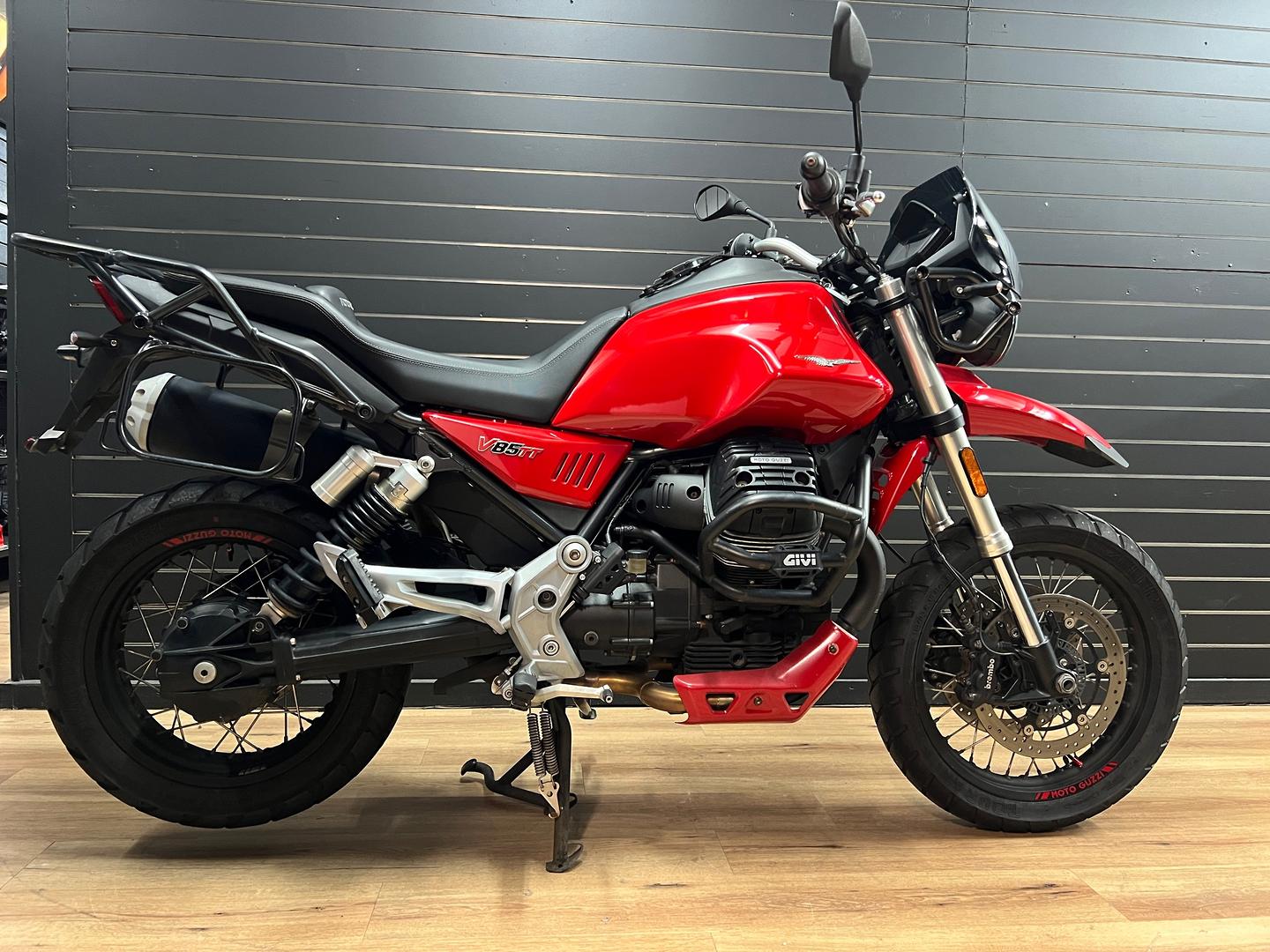 2020 MOTO GUZZI V85 TT DUAL SPORTS