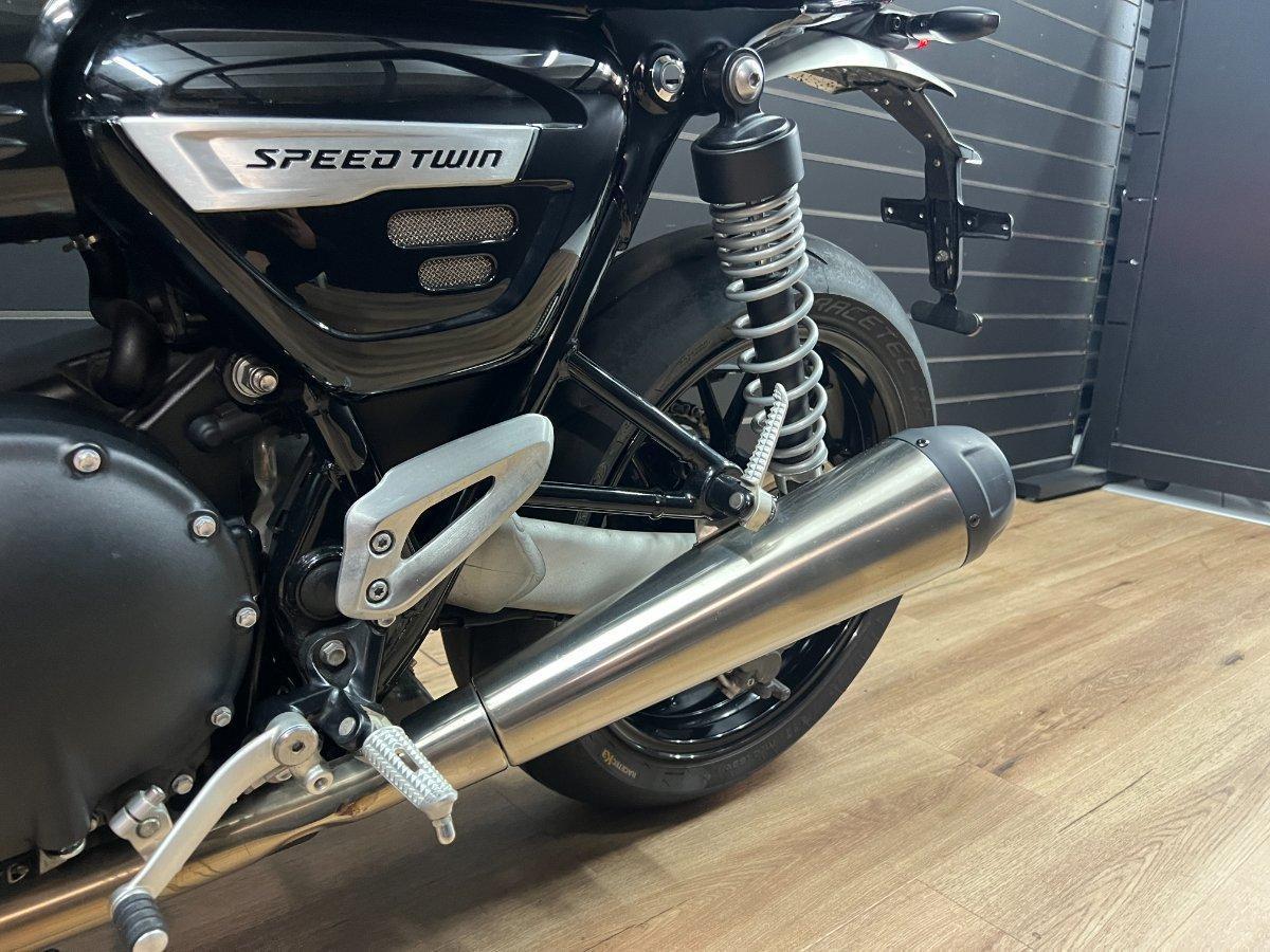 2022 TRIUMPH SPEED TWIN ROAD