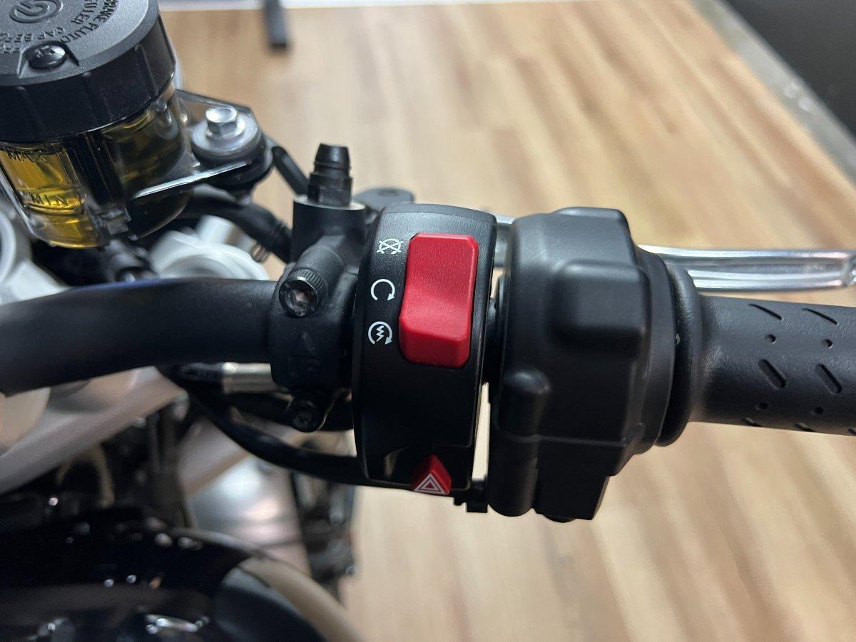 2022 TRIUMPH SPEED TWIN ROAD