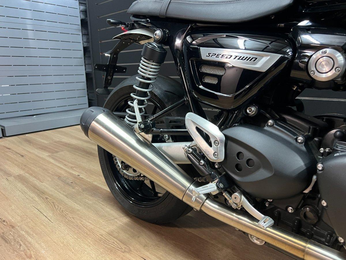 2022 TRIUMPH SPEED TWIN ROAD