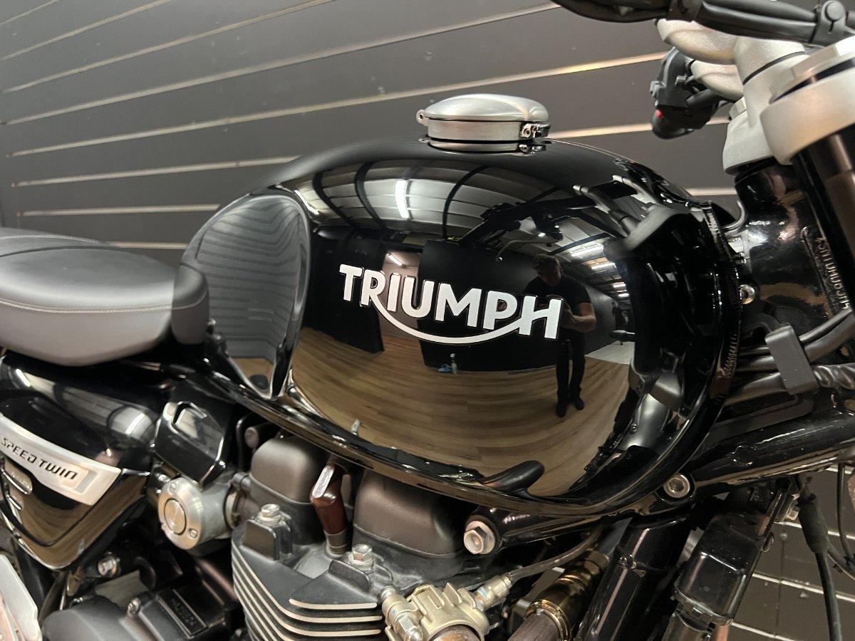 2022 TRIUMPH SPEED TWIN ROAD