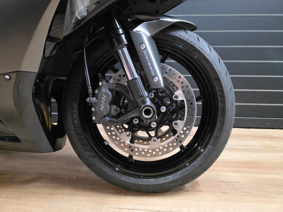 2026 KAWASAKI NINJA ZX-6R (636) KRT EDITION SPORTS