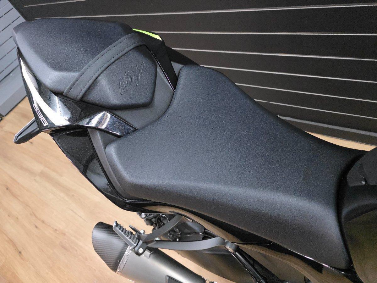 2026 KAWASAKI NINJA ZX-6R (636) KRT EDITION SPORTS