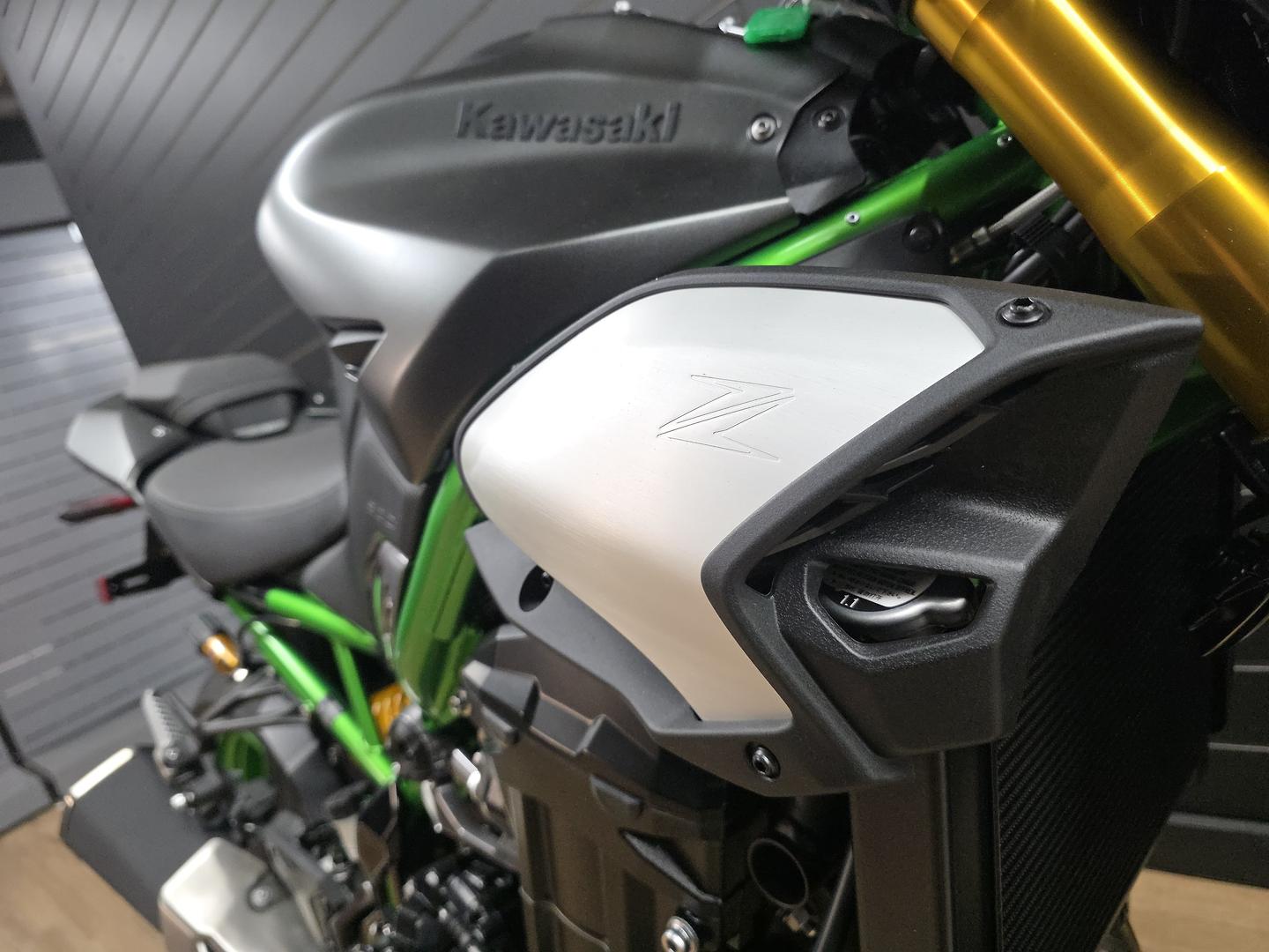 2026 KAWASAKI Z900 SE SPORTS