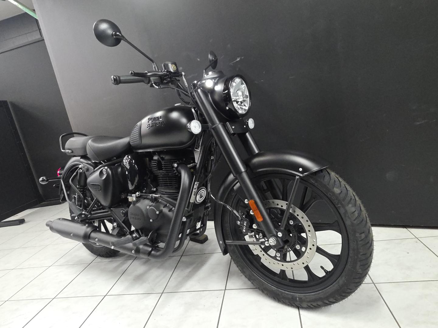 2026 ROYAL ENFIELD CLASSIC 350 SIGNALS ROAD