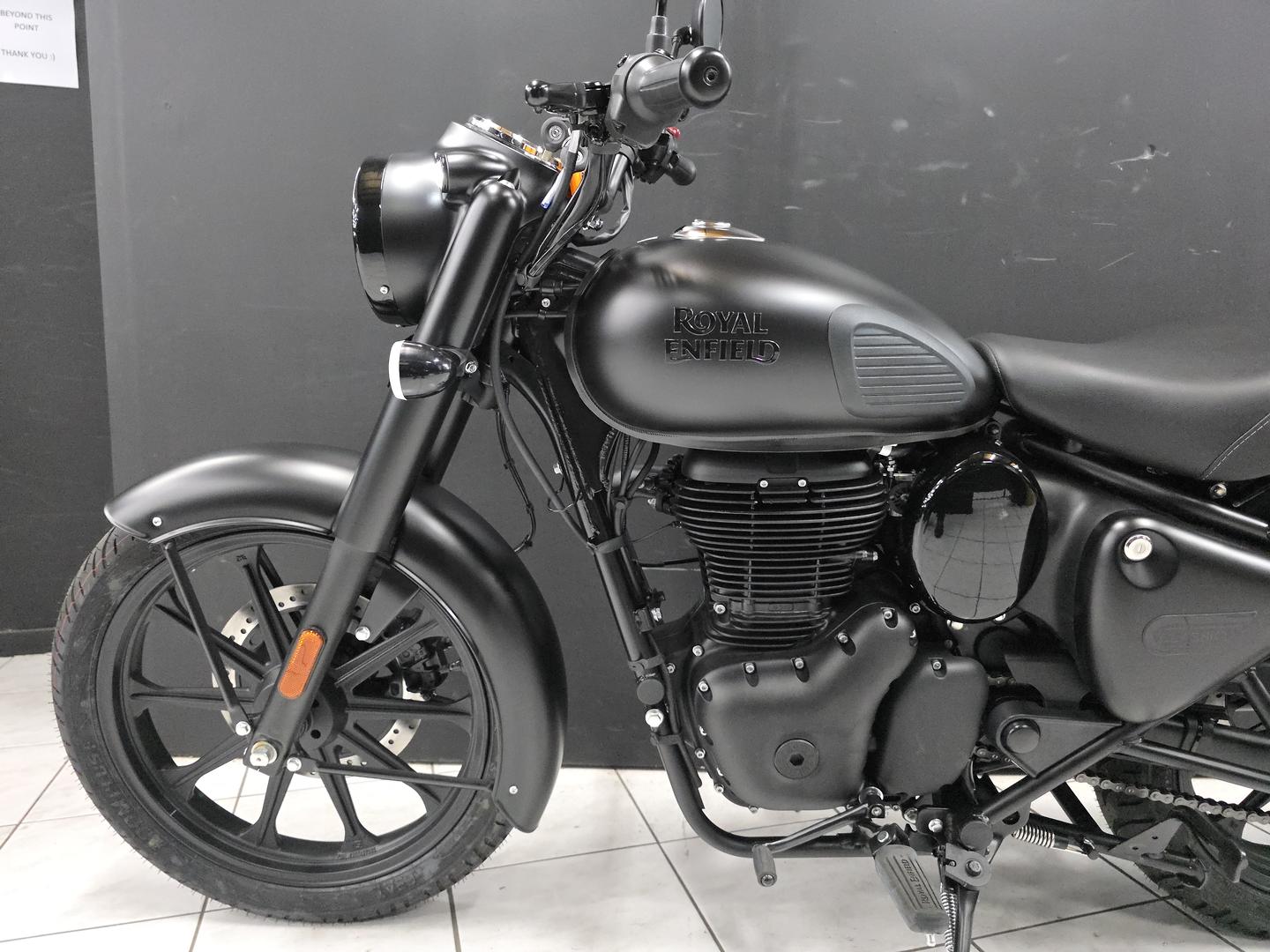 2026 ROYAL ENFIELD CLASSIC 350 SIGNALS ROAD