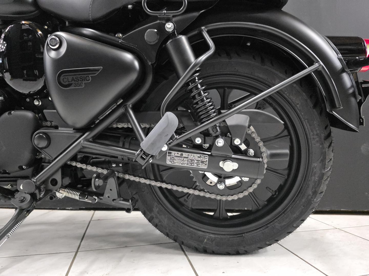 2026 ROYAL ENFIELD CLASSIC 350 SIGNALS ROAD
